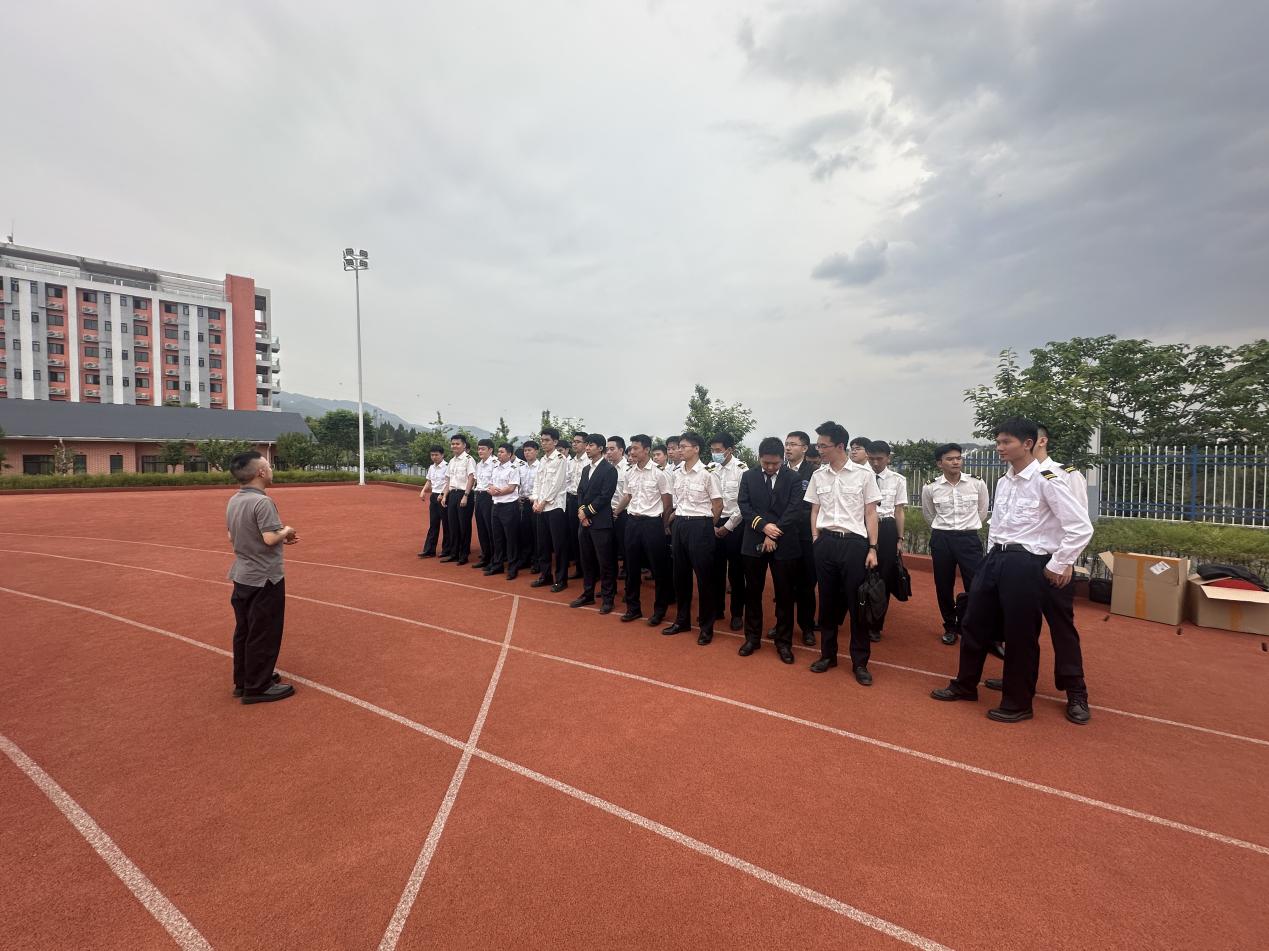 航校心理2.jpg